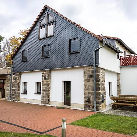 Laasenhof 3*